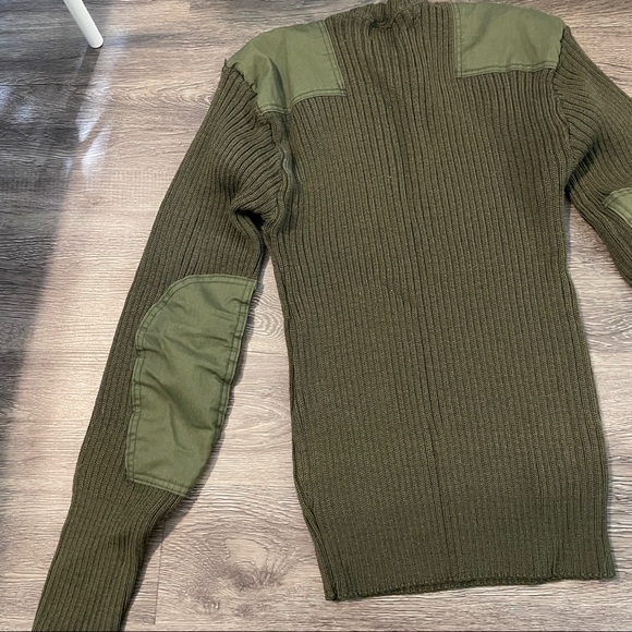 Knitted Olive Green Wool Sweater Vintage - Picture 9 of 11